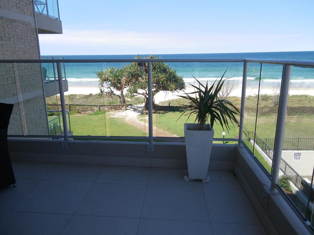 Pacific Surf Absolute Beachfront Apartments Gold Coast Quarto foto