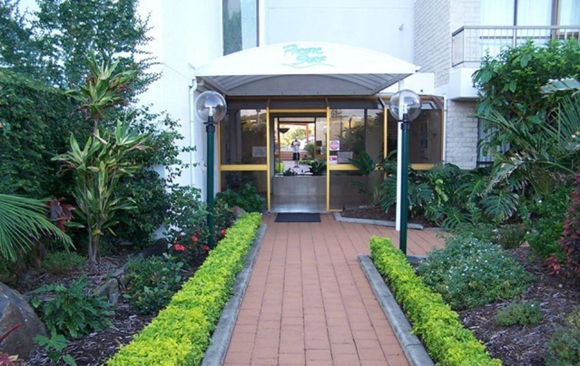 Pacific Surf Absolute Beachfront Apartments Gold Coast Exterior foto