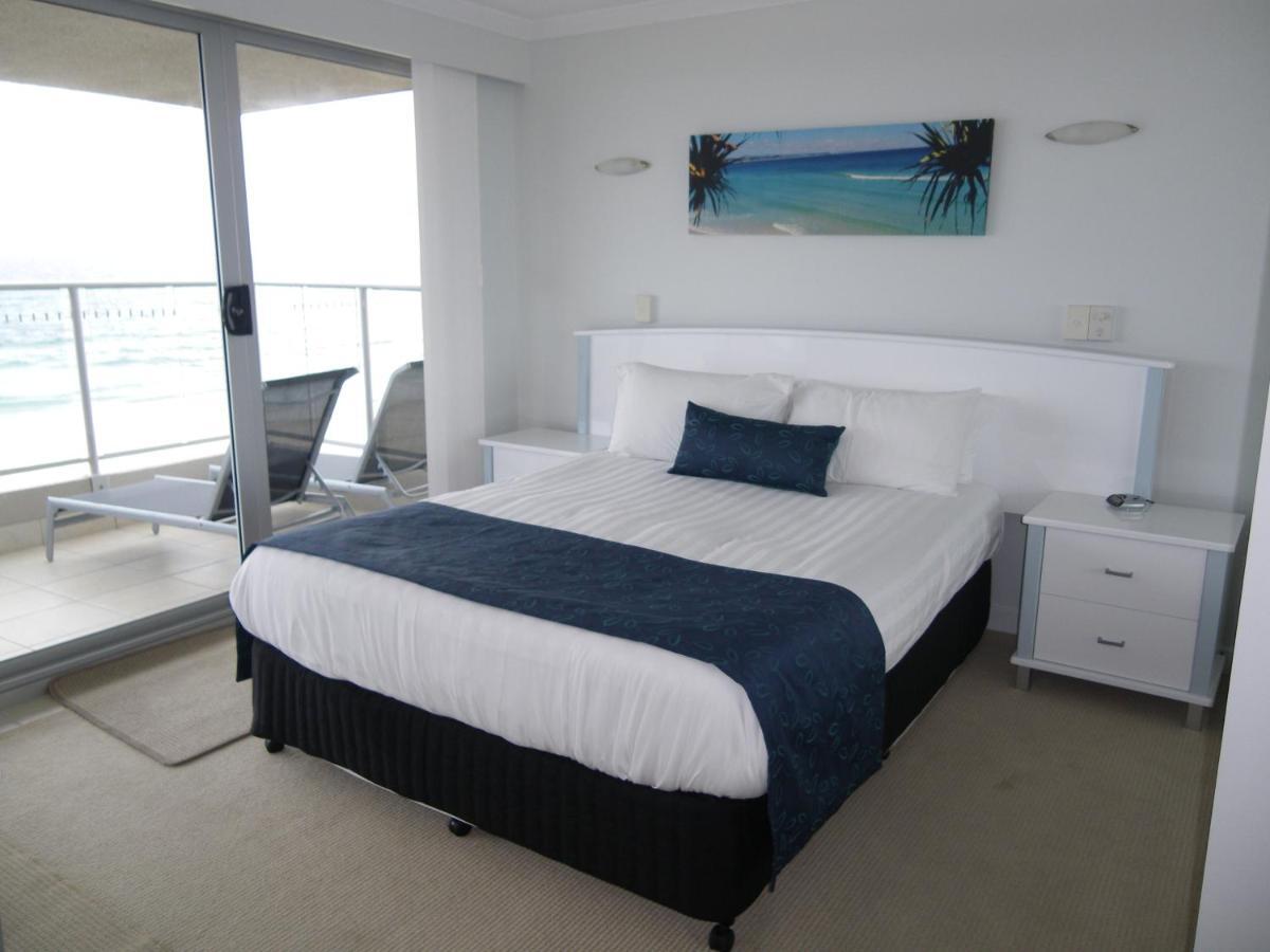 Pacific Surf Absolute Beachfront Apartments Gold Coast Quarto foto